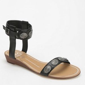 dolce vita x vanessa mooney finley sandal